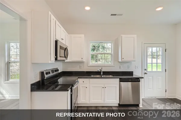 LOT 1 6TH ST