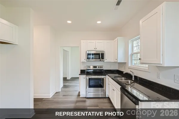 LOT 1 6TH ST