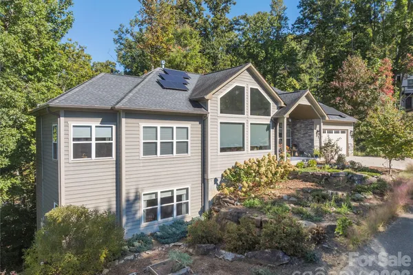 18 HERRON VIEW LN