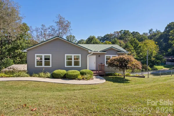 74 RIDGELINE RD