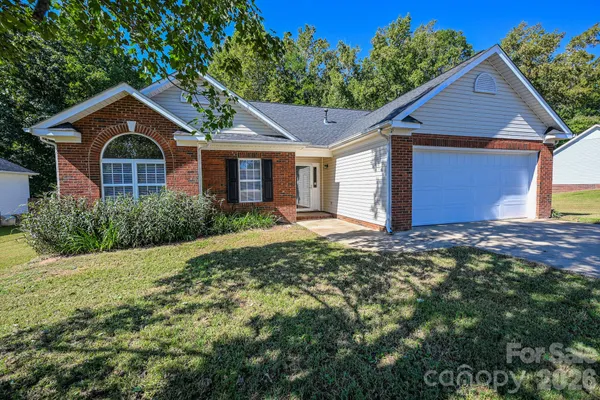 2425 RIVER CHASE DR