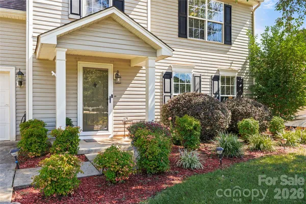 124 EMILY IVY CT
