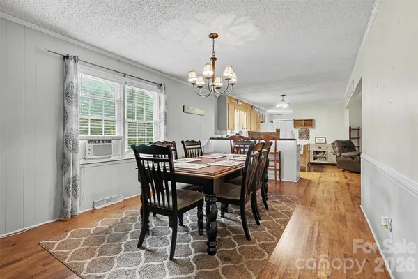 104 TERRACE DR