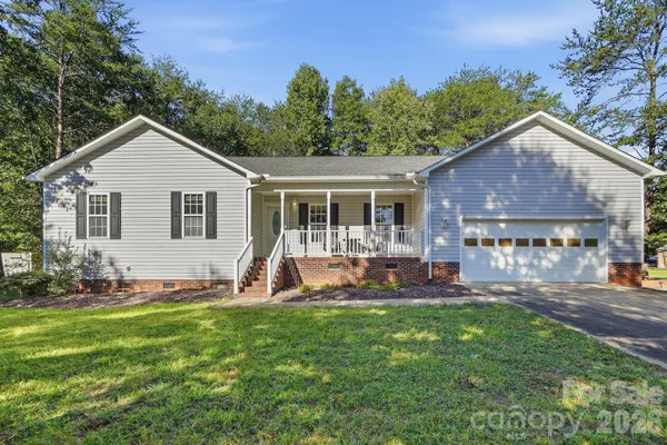 3649 NAVAJO DR