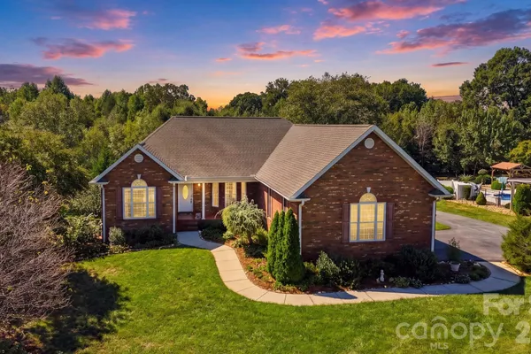 2785 JUDEA DR