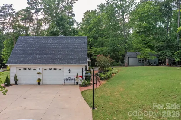 191 BRIARWOOD DR