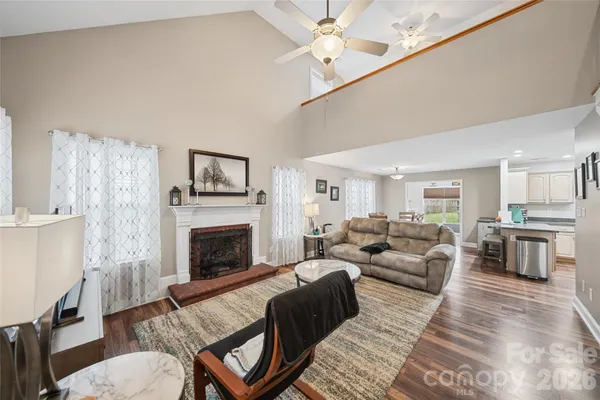 3310 BRICKWOOD CIR