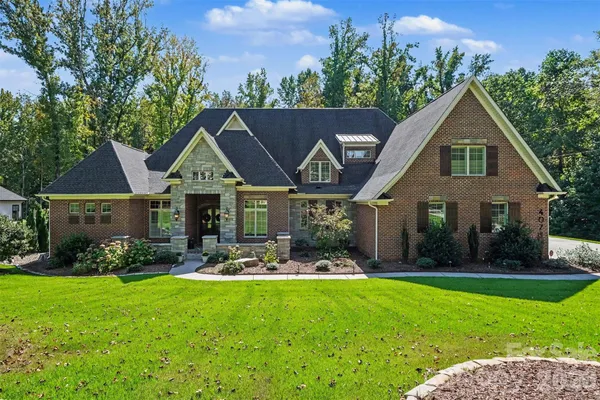 4071 POPLAR RIDGE DR