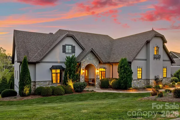 64 WATER HILL WAY