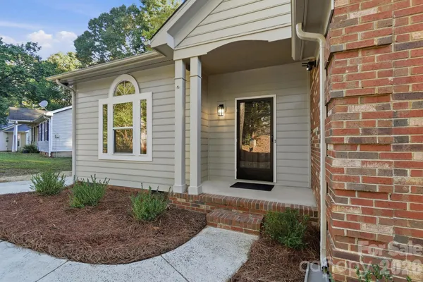 6044 ACADIAN WOODS DR