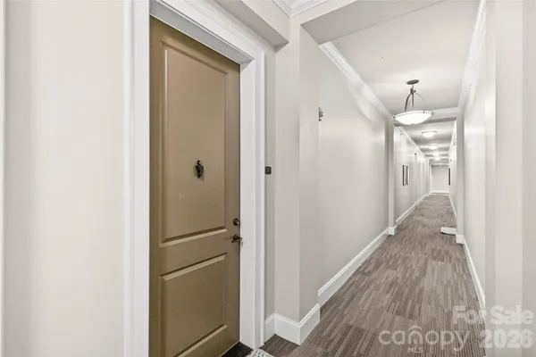 2810 SELWYN AVE 209
