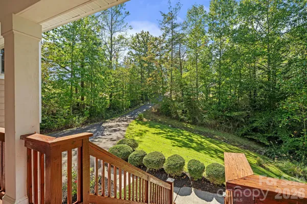 15 HOPE RD