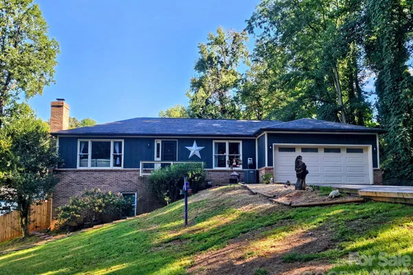 101 CATHERINE DR