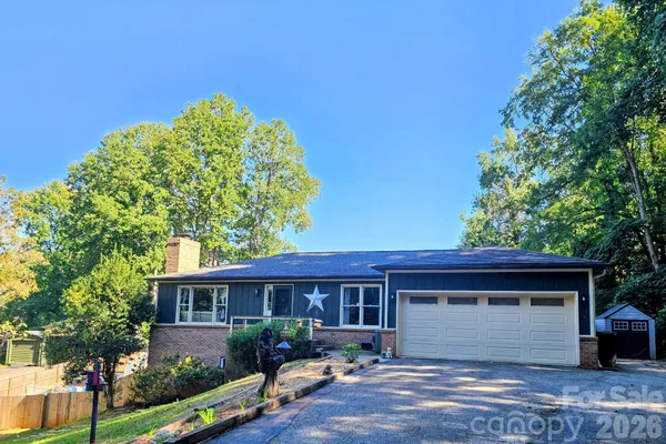 101 CATHERINE DR