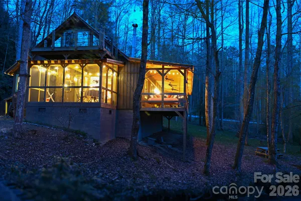 2218 MOUNTAIN PAGE RD
