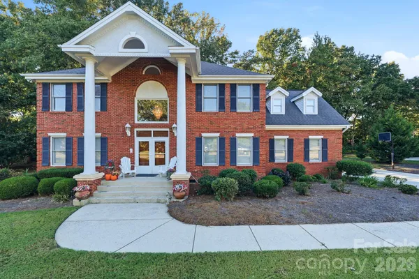 1121 HILLSHIRE MEADOW DR