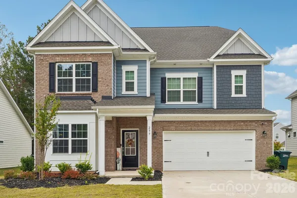 299 HAMPTONS COVE RD