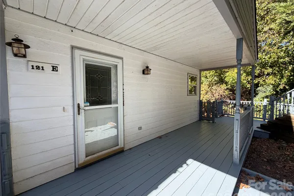 121 MERCHANT ST