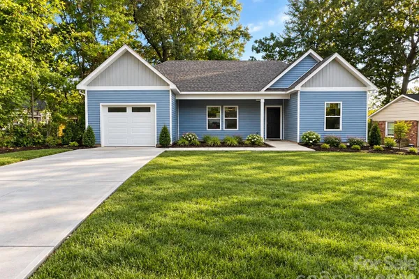 315 HUNTSMOOR DR