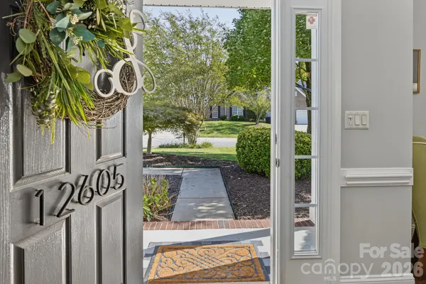 12605 KEMERTON LN