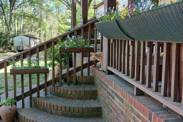 163 BARKLEY DR