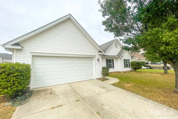 1011 CADBERRY CT