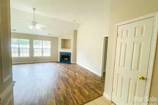 1011 CADBERRY CT