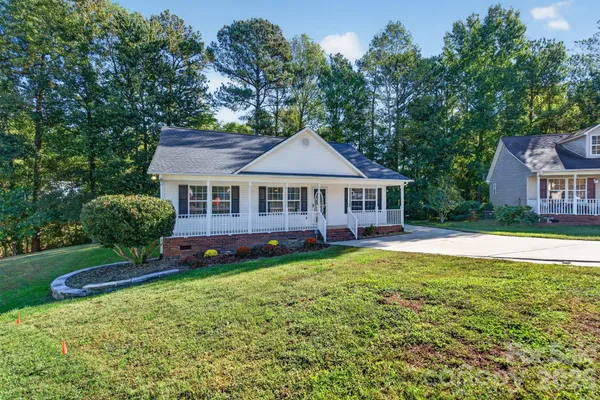 702 PAINTED LADY CT