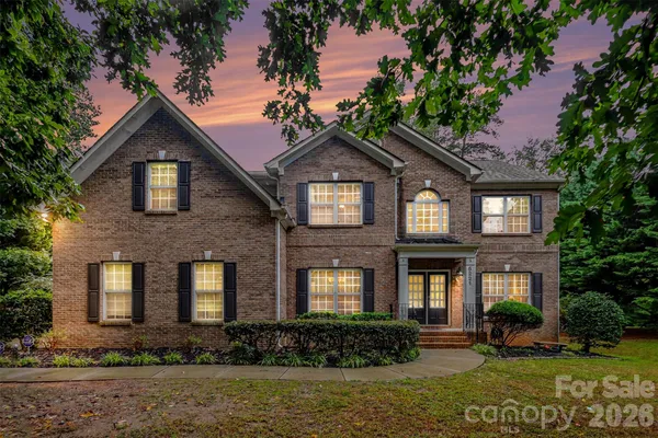 5221 TURKEY OAK DR