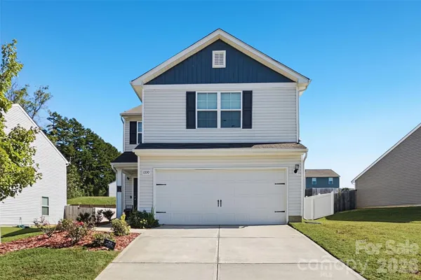 1330 STANDING OAK DR