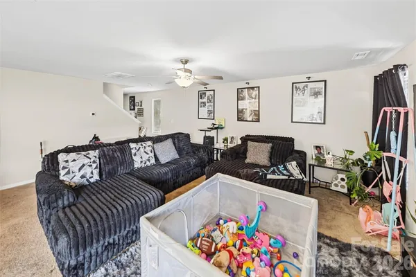 1330 STANDING OAK DR