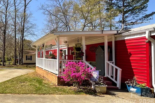 6708 AEROWOOD CIR