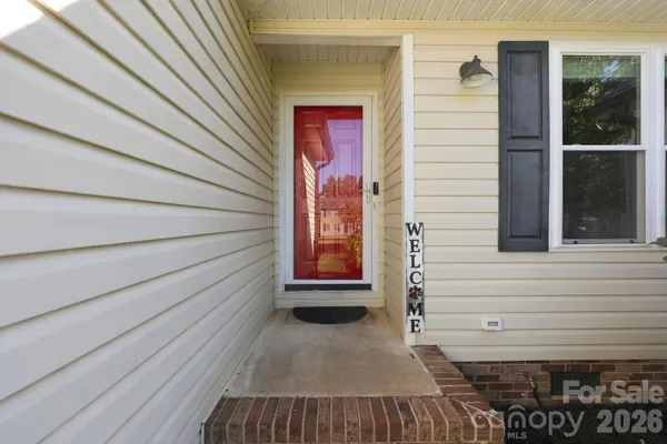245 CASTLE KEEP RD