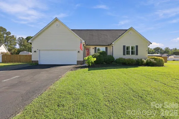 245 CASTLE KEEP RD