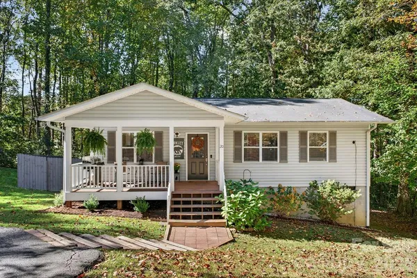 20 MCTINDAL CIR