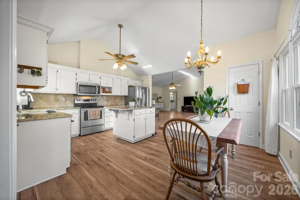 3117 MONTE DR
