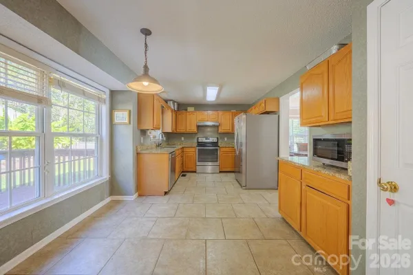 89 N WINTERGARDEN RD