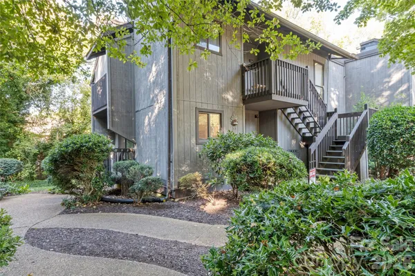 133 CEDAR COVE LN