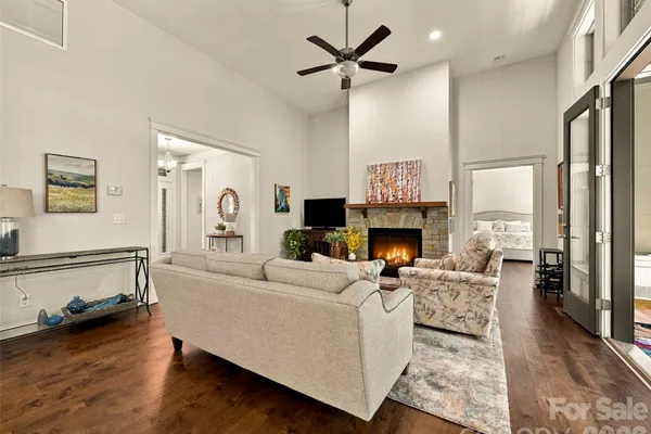 125 ORVIS STONE CIR