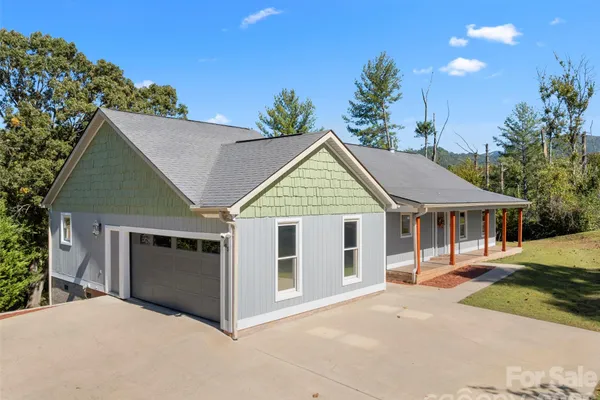 45 BONNIE BRAE DR