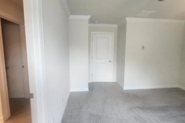 135 EMMETT DR