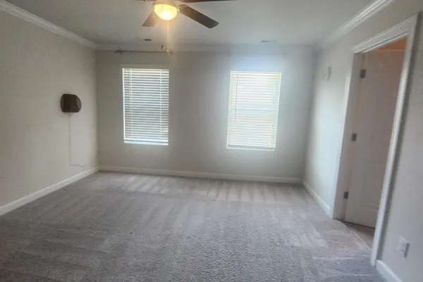 135 EMMETT DR