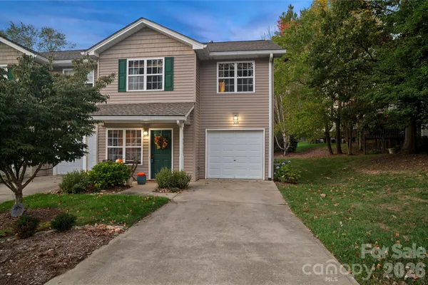 309 WILTSHIRE CIR