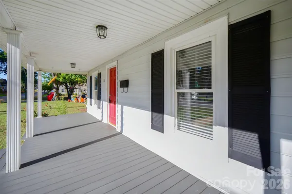 60 WINECOFF AVE