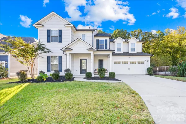 1004 DORSEY DR