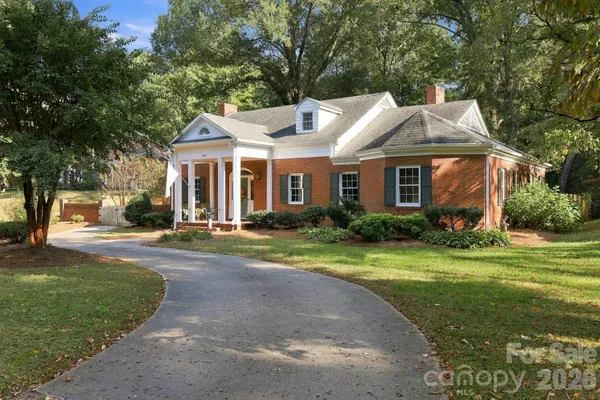 259 SUNSET DR