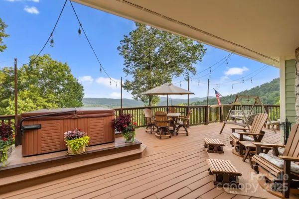 288 HAWKS POINT DR