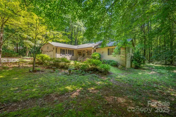 144 BEECHWOOD DR