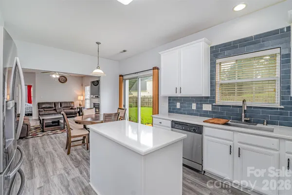 2823 OAKDALE PASTURE DR