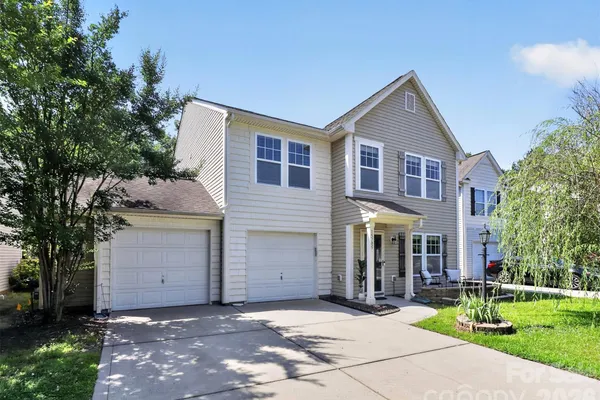 15705 LAKEPOINT FOREST DR